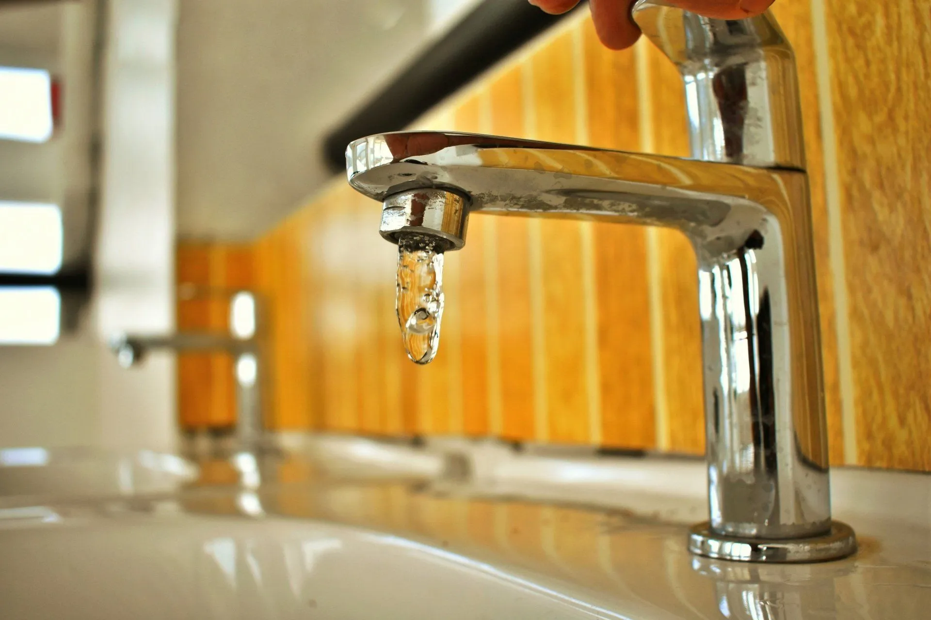 Sink Faucet Dripping